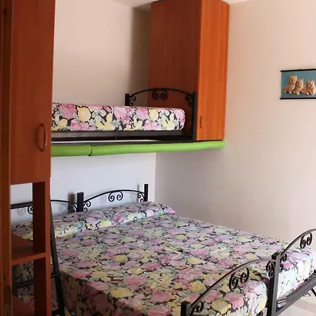 Villetta A Apartment *